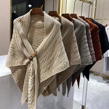 Elegant shawl that combines warmth and style!